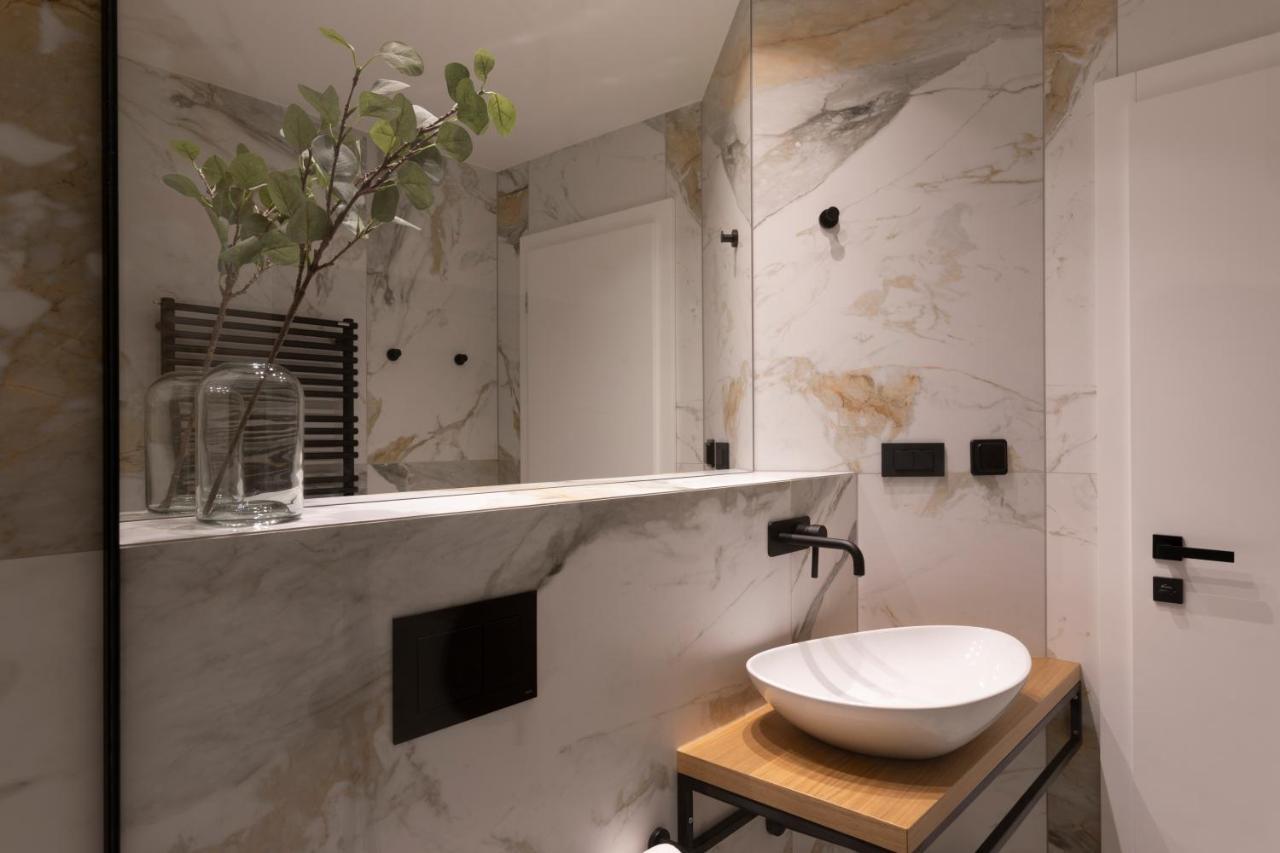Apartman Mali Raj ปาโกชตาเน ภายนอก รูปภาพ