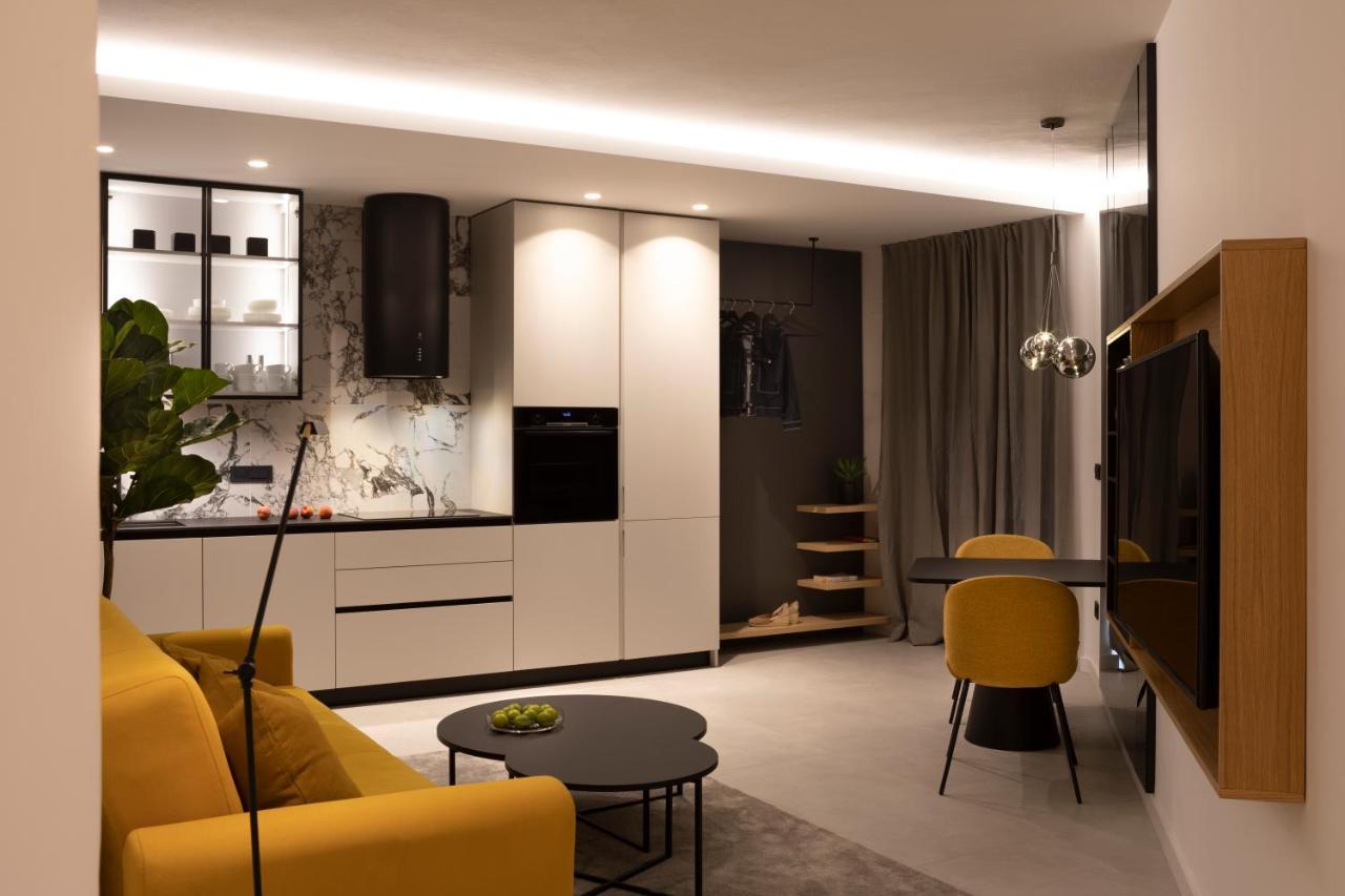 Apartman Mali Raj ปาโกชตาเน ภายนอก รูปภาพ